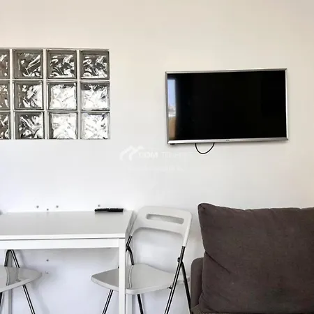 アパート Complex Orlando, 1 Bed Modern アデヘ